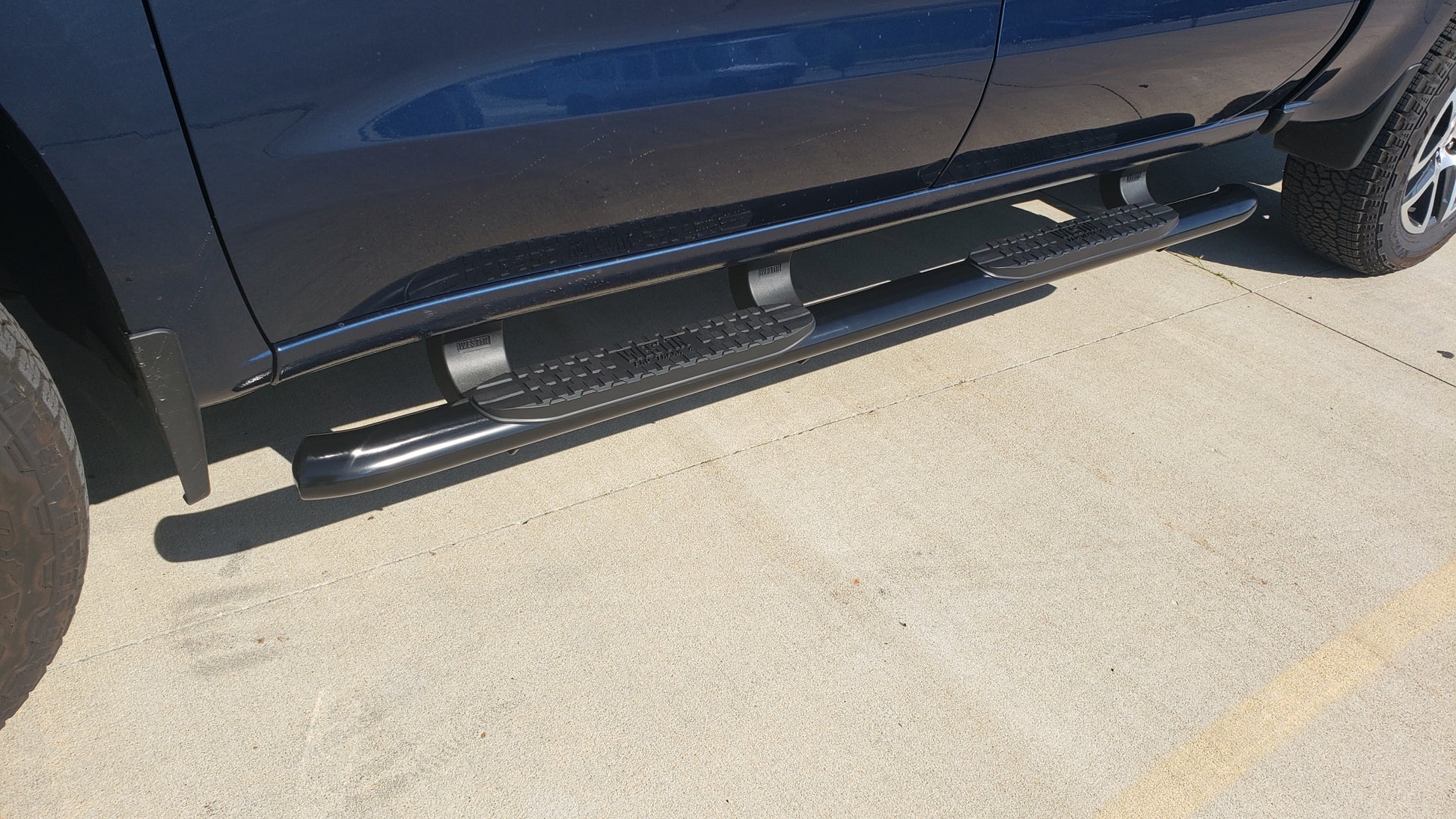 Westin Pro Traxx 4 Inch Oval Tube Steps - Black - image 3