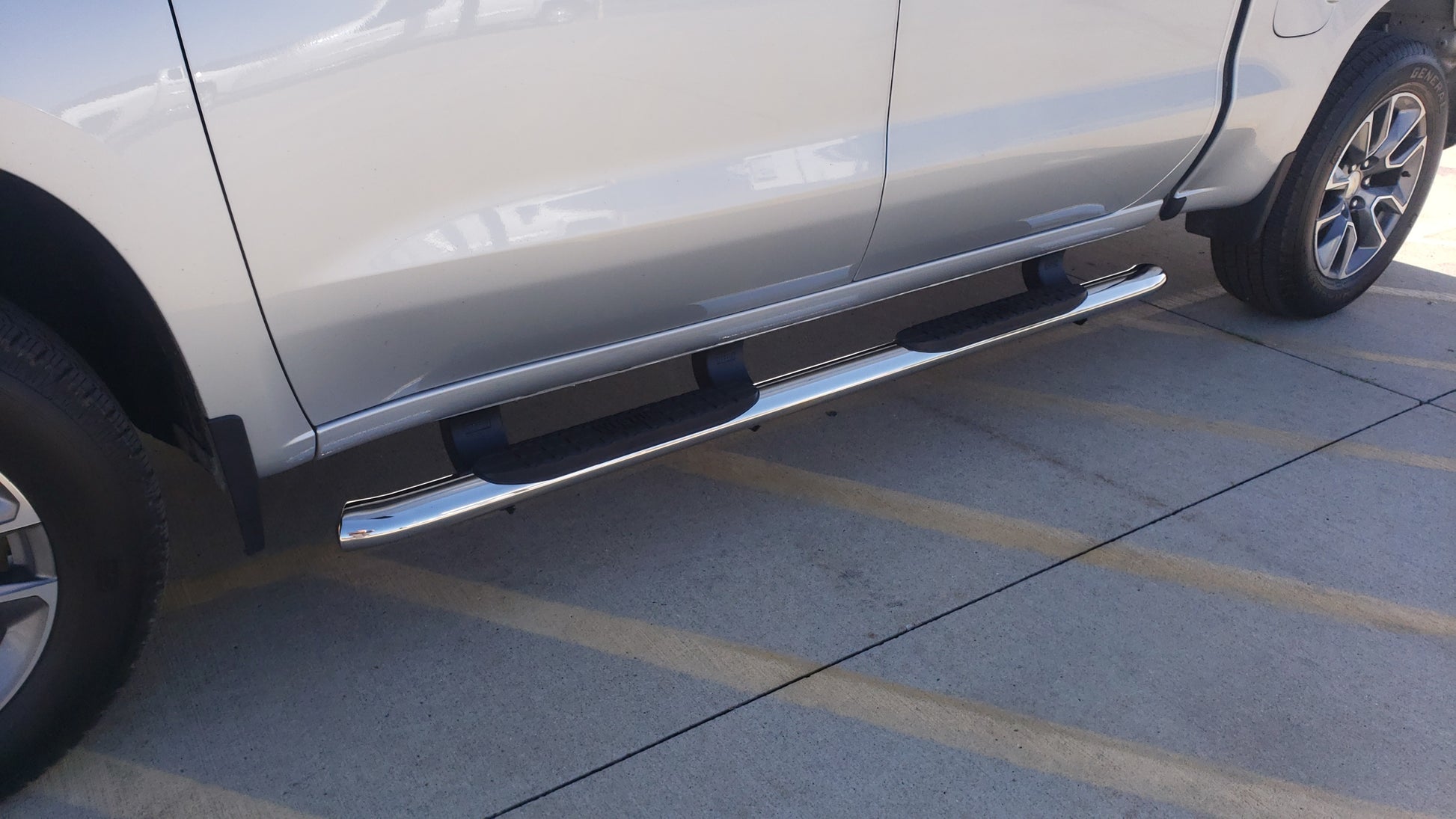 Westin Pro Traxx 4 Inch Oval Tube Steps - Stainless Steel - image 2