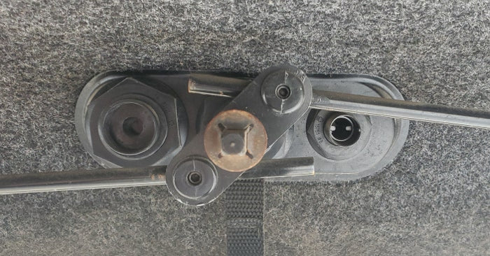 ARE Tonneau Cover Handle - Complete - image 5