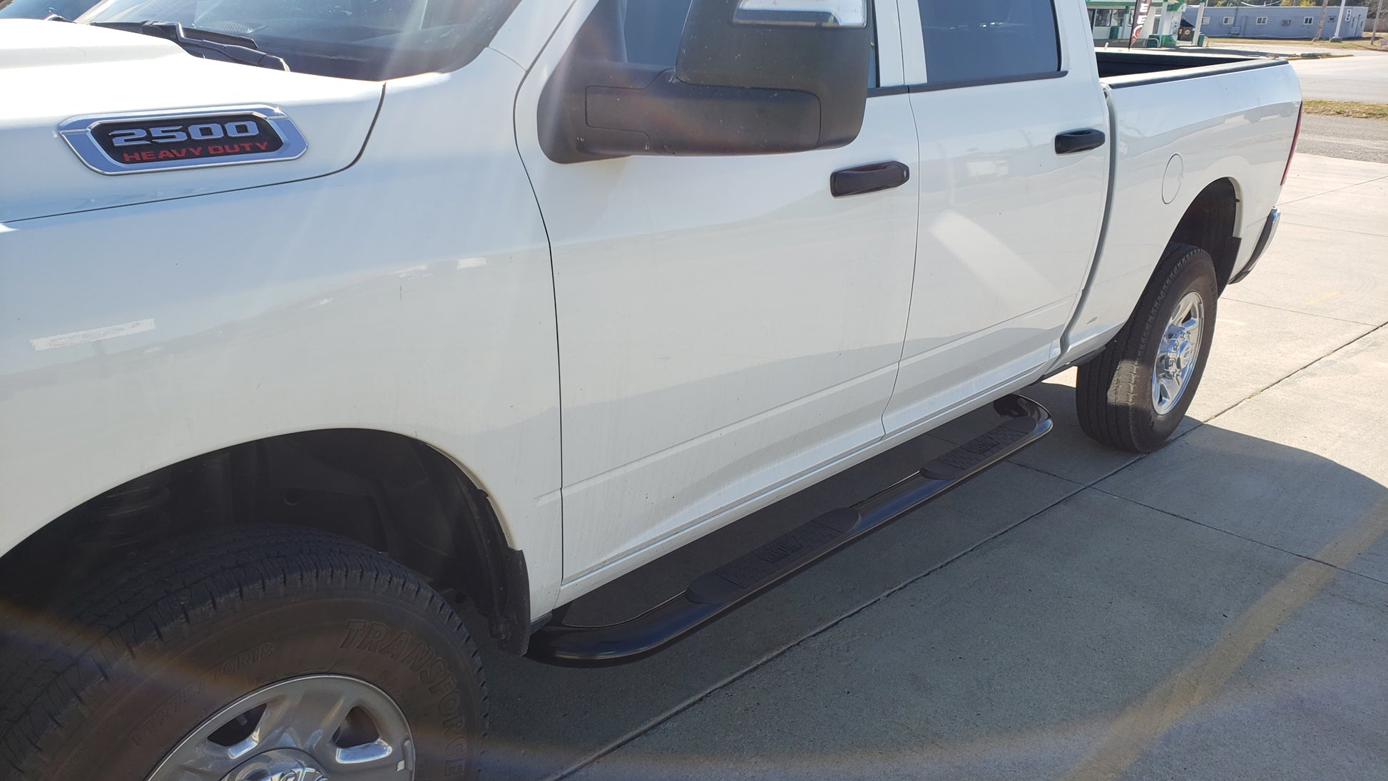 Westin Platinum 4 Inch Oval Nerf Bars - Black - image 2