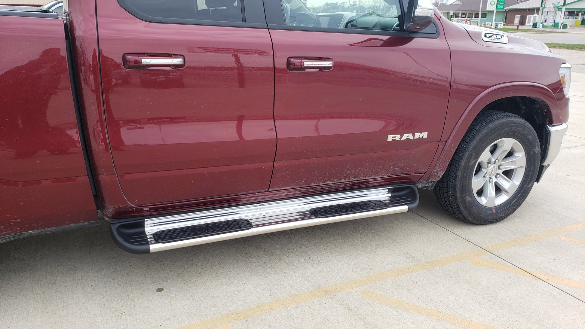 Luverne Side Entry Steps - Polished Stainless Steel - image 2