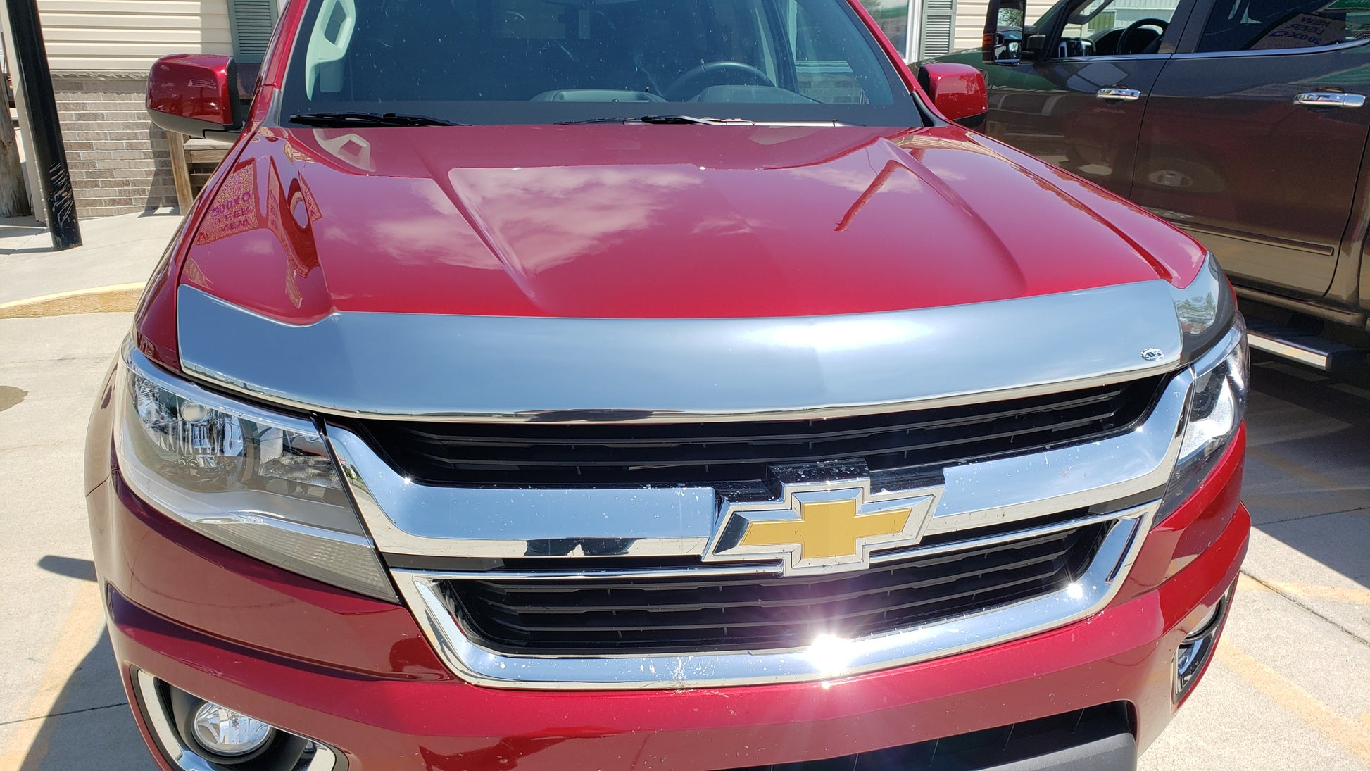 Auto Ventshade Aeroskin - Chrome - image 2