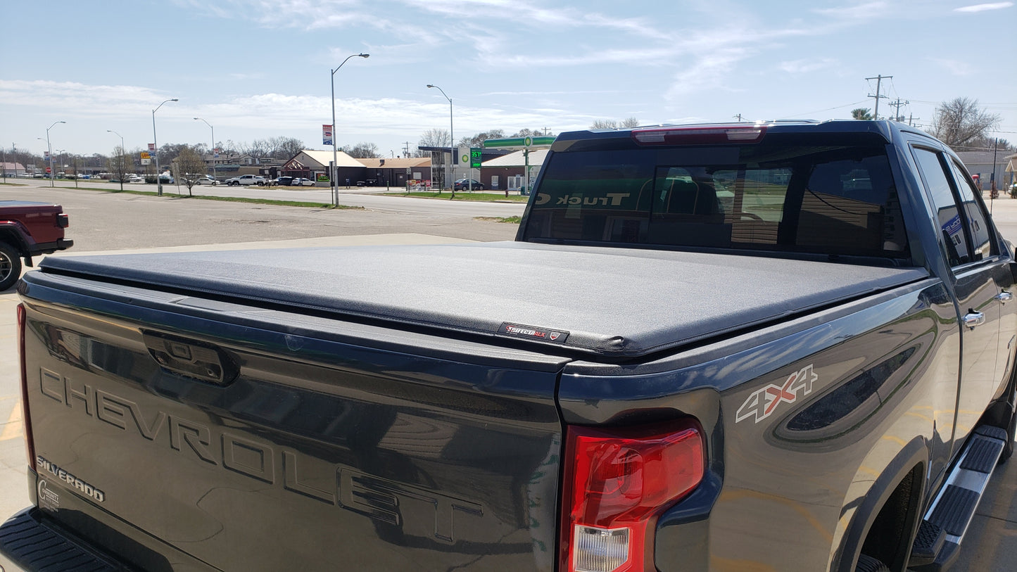 Extang Trifecta ALX - Soft Folding Tonneau Cover - image 4