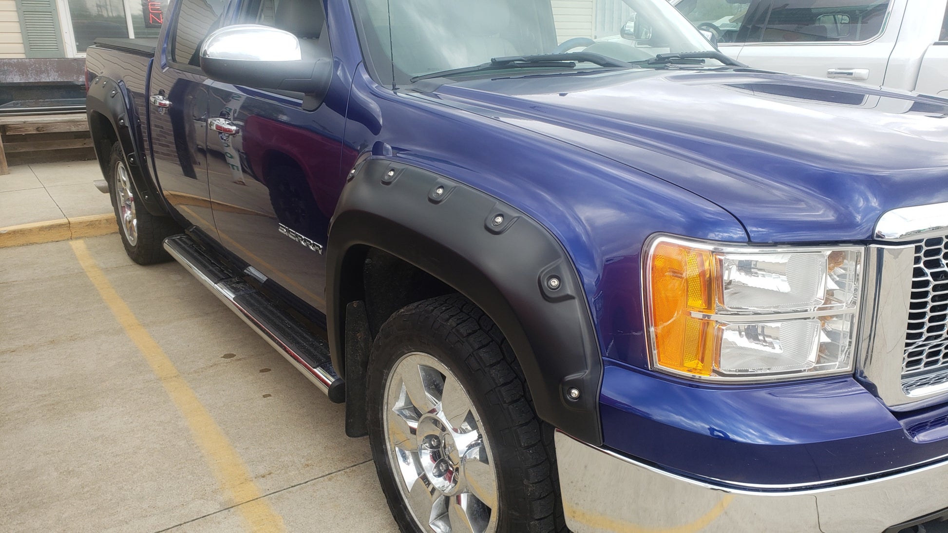 Bushwacker Fender Flares - Boss Pocket Style - image 2