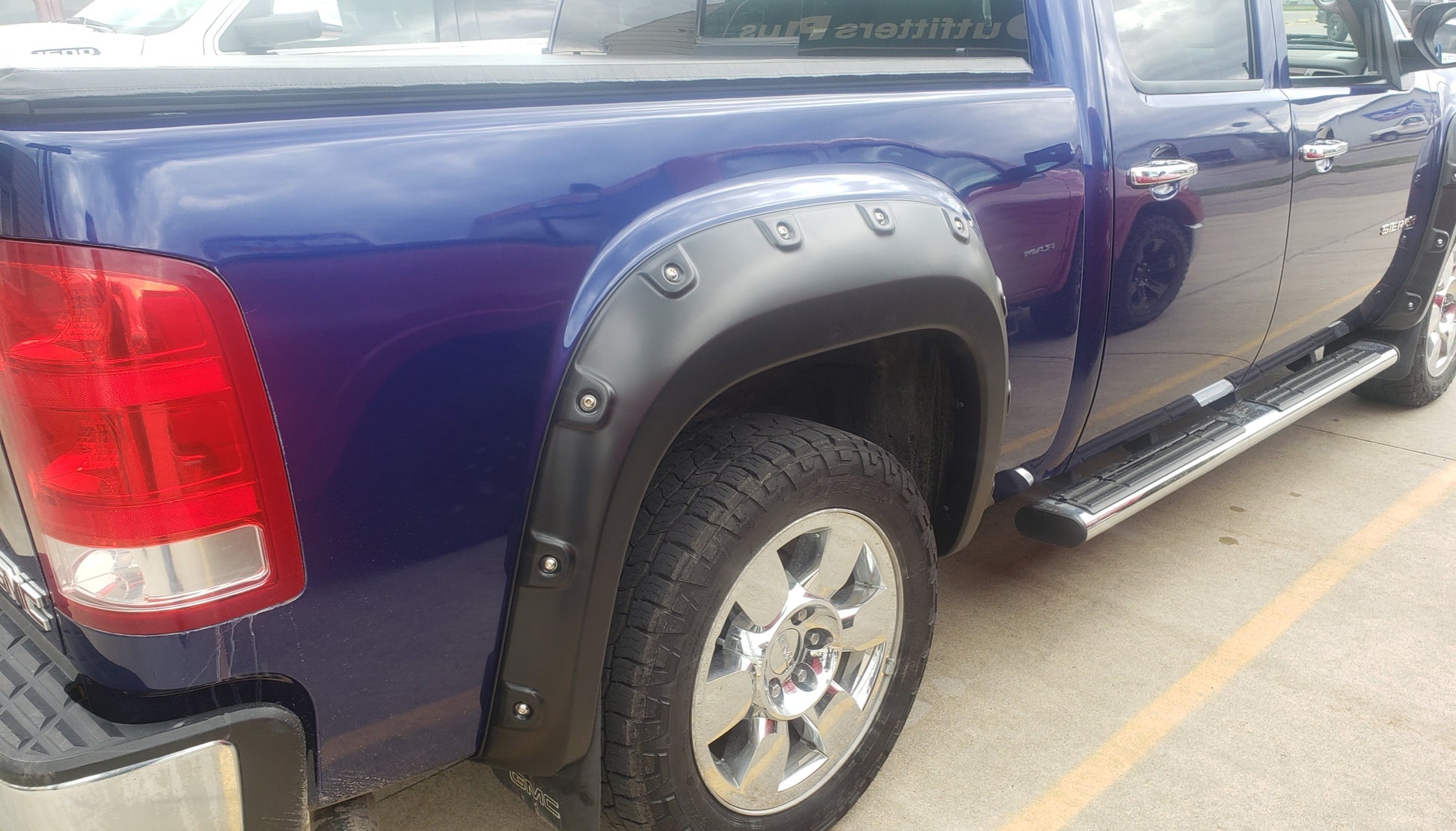Bushwacker Fender Flares - Boss Pocket Style - image 3