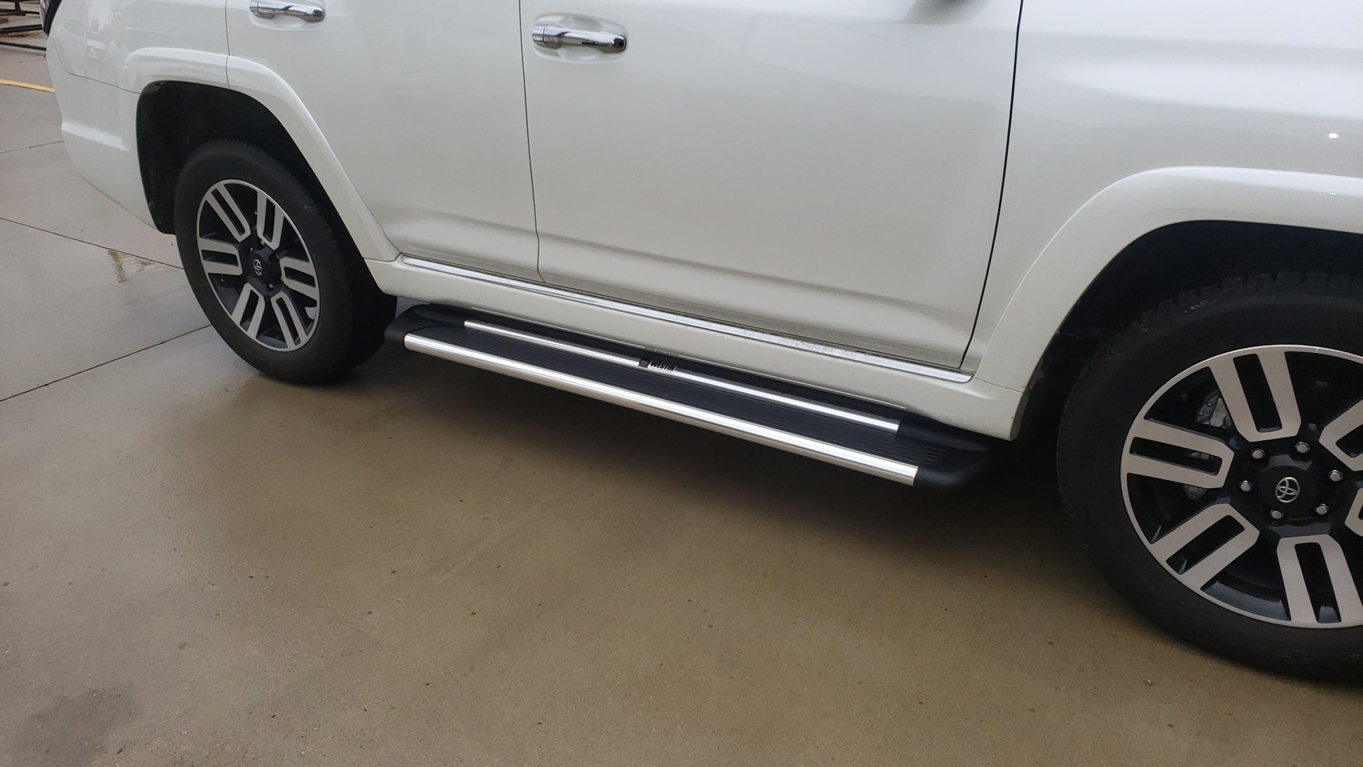 Westin Sure-Grip Running Boards - Brite - image 2