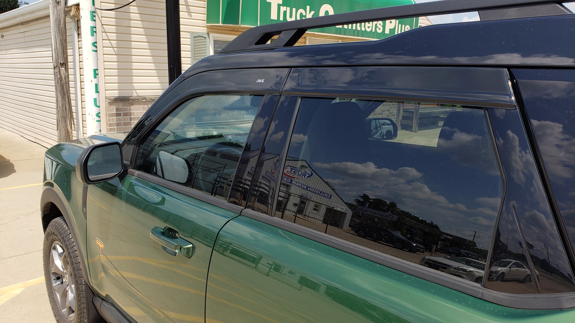 Auto Ventshade Low Profile Ventvisors - image 2