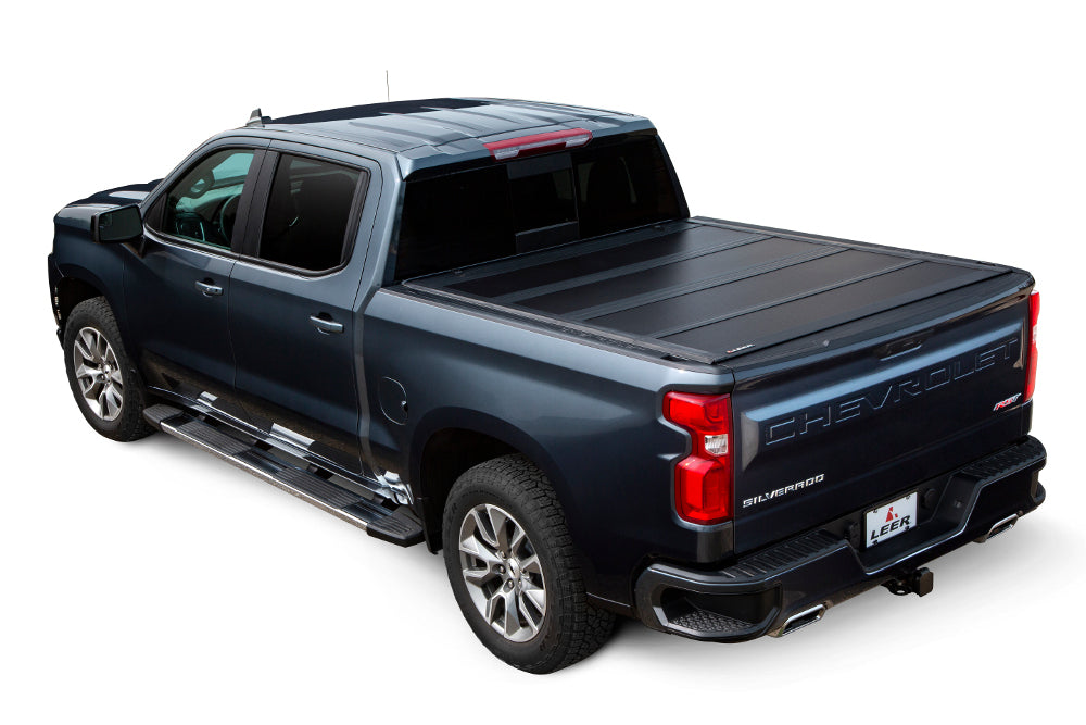 Leer HF 650M - Hard Quad-Fold Tonneau Cover - image 2