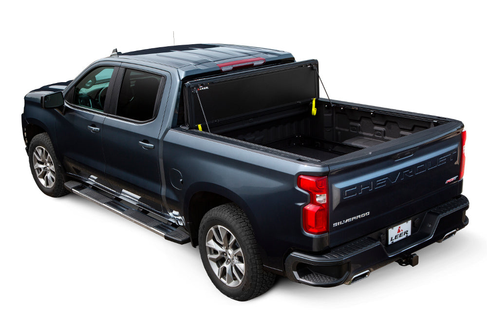 Leer HF 650M - Hard Quad-Fold Tonneau Cover - image 6