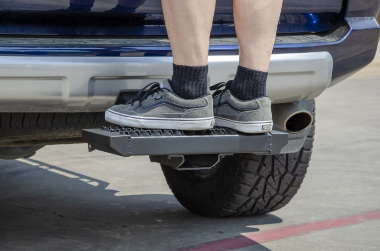 N-FAB Growler Hitch Step - image 4