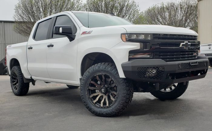 Ranch Hand Midnight Front Bumper - image 5