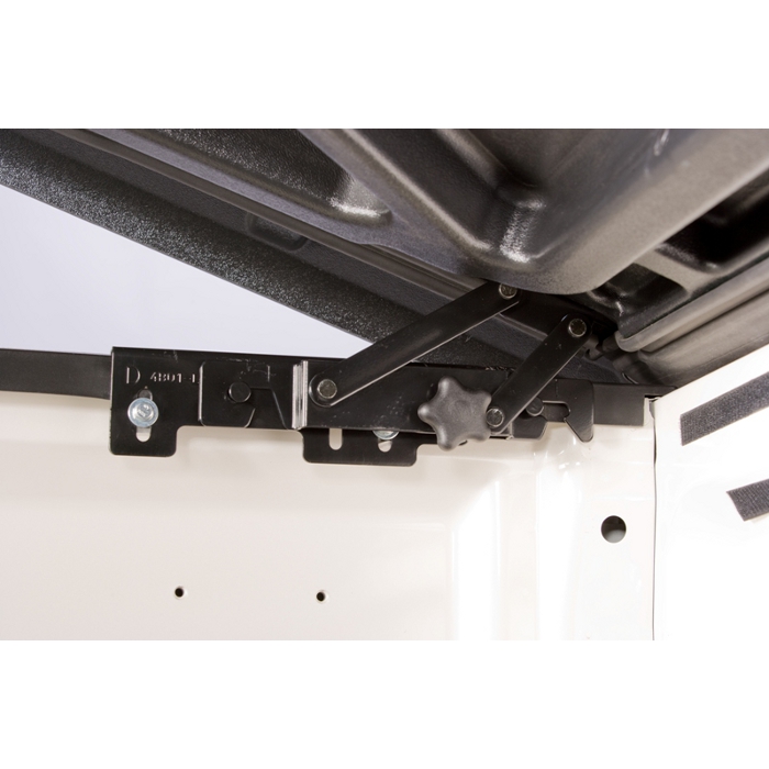 UnderCover SE - Hinge System