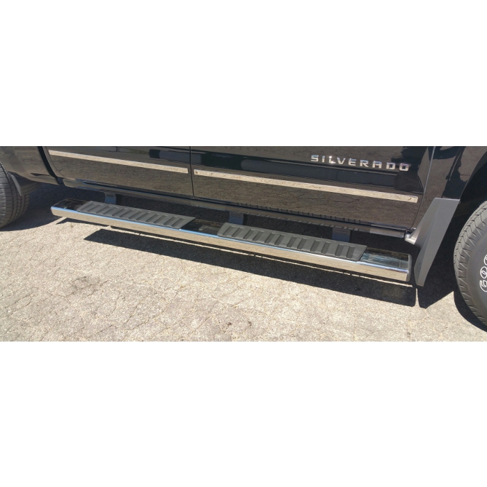 Westin R7 Stainless Steel Boards on Chevrolet Silverado